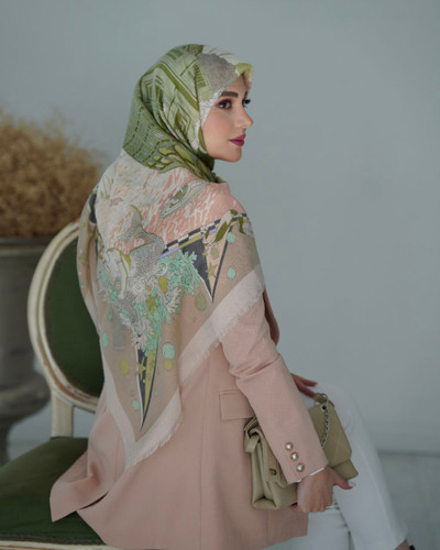روسری نخ یونیک وارداتی قواره۱۴۰
