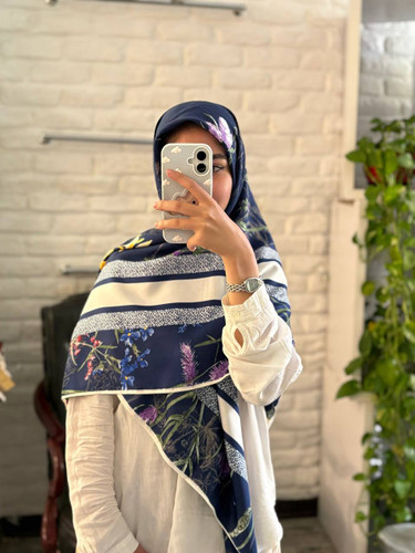 روسری ابریشم توییل دور دوخت وارداتی قواره۱۴۰