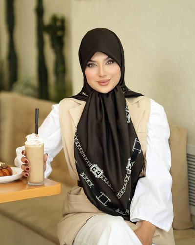 روسری ابریشم توییل دوردست دوز قواره۱۴۰