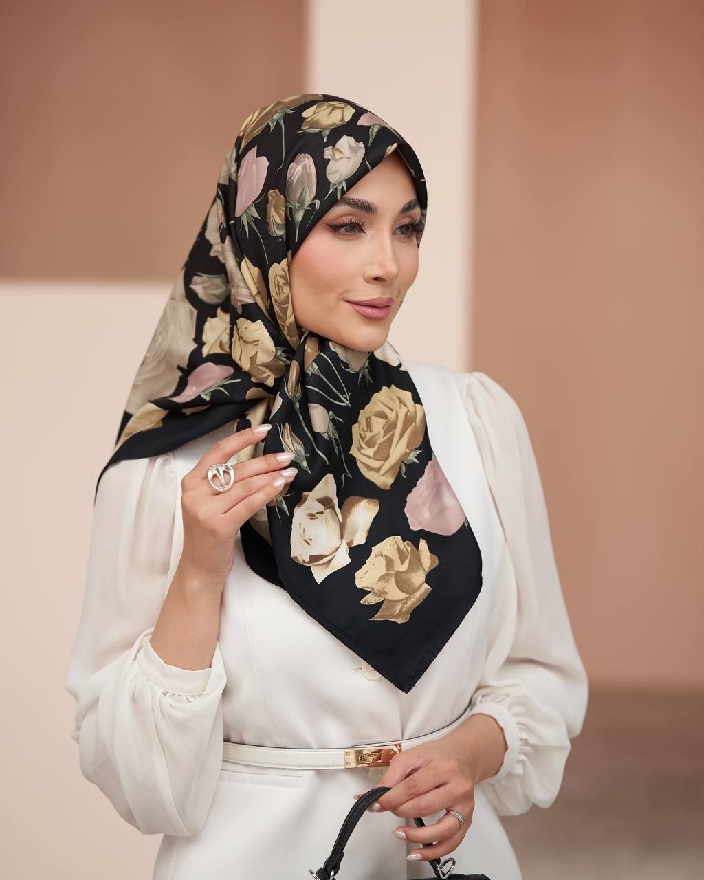 روسری ابریشم توییل قواره۹۰ مستر کوالیتی دستدوز
